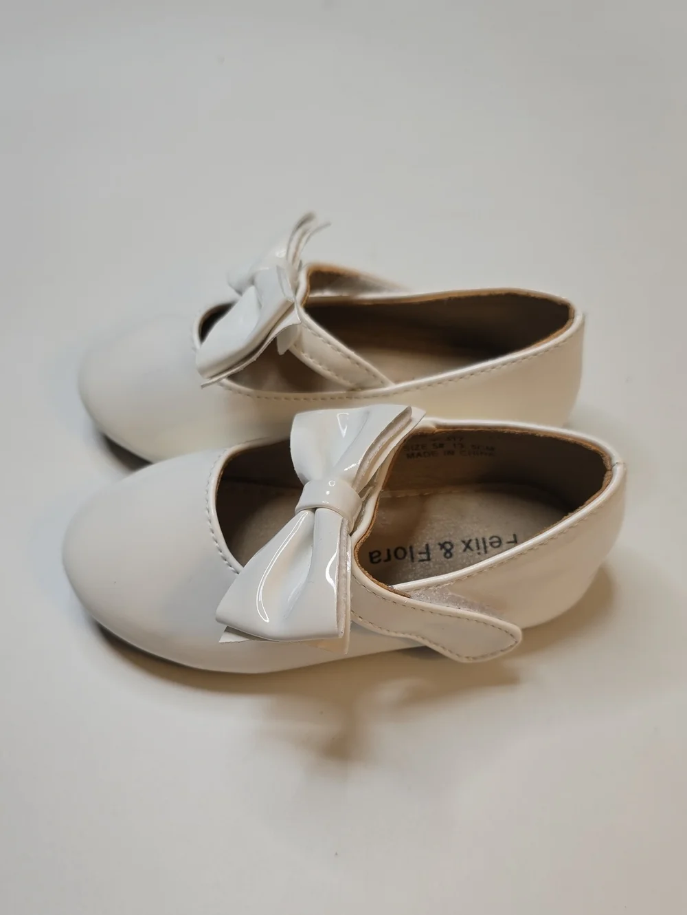 Felix And Flora White Patent Bow Mary Jane Shoes